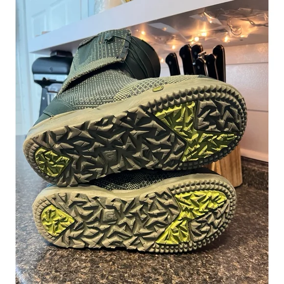 BURTON ALMIGHTY オールマイティー d444f063-483a-4d24-b27b-